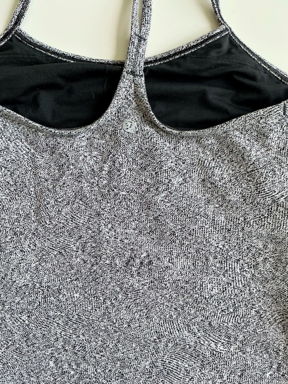 Lululemon Power Y Tank Sz 8 - Picture 3 of 6